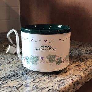 Rival Potpourri Crock